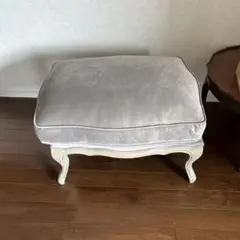 サラグレースのオットマン