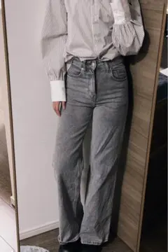 H&M グレーウォッシュ ワイドデニムパンツ EUR32のサムネイル