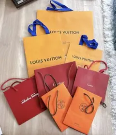 ルイヴィトン　HERMES カルティエ　フェラガモ