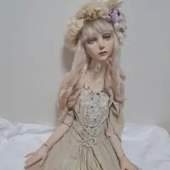 メルカリ市期間値下げ☆若月まり子 ビスクドール 眠り姫？ 美しい人形