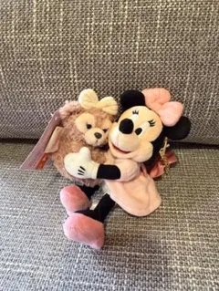 香港ディズニー ミニー＆シェリーメイ ぬいぐるみバッグチャーム