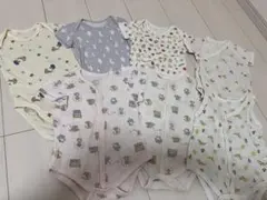 水通しのみUNIQLO 半袖ボディスーツ肌着4着➕西松屋ロンパース肌着3着