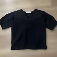 トップス　半袖　黒