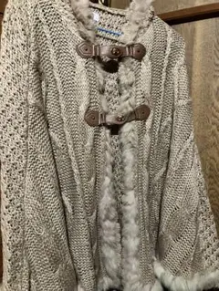 R&R フード付きベージュケープコート