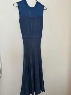 ダークブルー ノースリーブ ニットワンピース