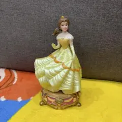 即購入❌ディズニー　美女と野獣　ベル　ドレス　フィギュア　ストーリーコレクション 即購入❌ディズニー 美女と野獣 ベル ドレス フィギュア ストーリー