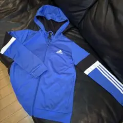 adidas ジップアップフード付きジャージ150