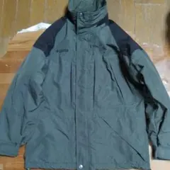 コロンビアColumbia古着屋購入マウンテンジャケットMカーキ×ブラック中古品