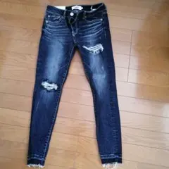 Item thumbnail for item b6f71357-23ac-47aa-90f4-20ebaf6c53c4