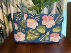 再値下げ　未使用品⭐︎ビーズ刺繍クラッチバッグ2 Clutch me by Q