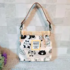 ねこ柄　バネ口ポーチ　フェイス柄　ミニバッグ　小物入れ　蝶ネクタイ　コスメポーチ