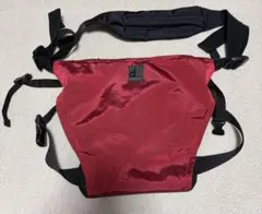 ダコビーデュラ　抱っこ紐　レッド