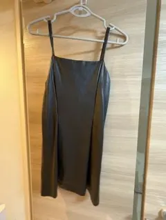ブラックレザー風ワンピースのサムネイル