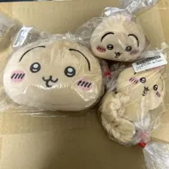 うさぎちいかわぬいぐるみパスケースポーチ　ぬいぐるみシュシュ　ねそべりマスコット