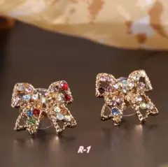 新品❗️ピアス　ゴールド　カラー　リボン　アレルギー対応　樹脂　イヤリング