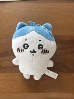 ちいかわ　ハチワレがいっぱいマスコット　リボン