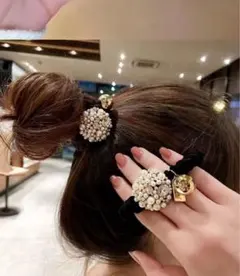 パール装飾付きヘアゴム