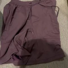 ルルレモン　ハーフパンツのサムネイル