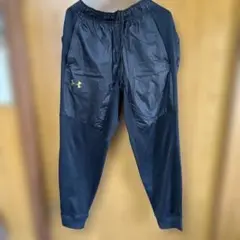 Under Armour ColdGear ブラックジャージパンツ
