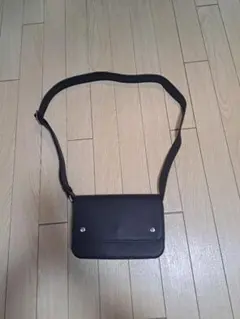 ZARA テクスチャードクロスボディバッグ