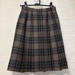 極美品 バーバリーロンドンプリーツスカートメガチェック ラメL~XL B1174 極美品 バーバリーロンドンプリーツスカートメガチェック ラメL