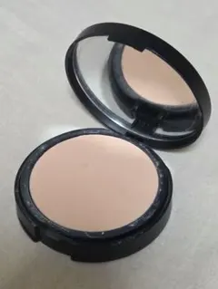 月*ん様 bareMinerals BAREPRO 16HR パウダーフェア10のサムネイル