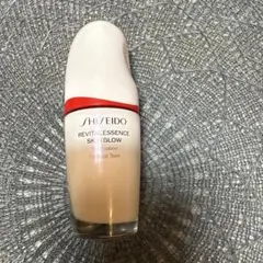 SHISEIDO REVITAL ESSENCE SKIN GLOW 220