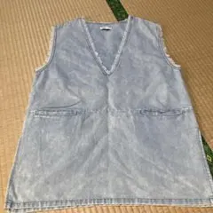 デニムベスト Vネック フリンジ加工 Mサイズのサムネイル