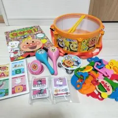 アンパンマン　楽器セット　はじめてのひもとおし　さがせ!絵本RED 　知育玩具