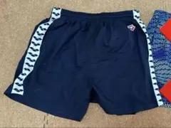 arena ショートパンツ　ネイビー　Lサイズ