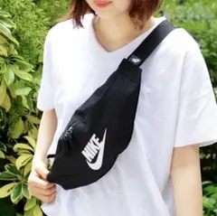 NIKE ボディバッグ ブラック