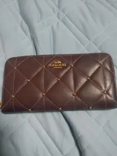 歳末セール‼️COACHキルティング長財布