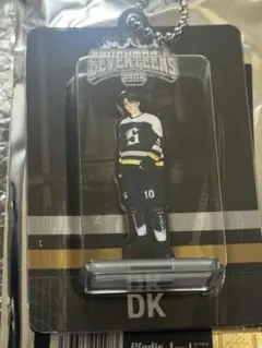 SEVENTEEN セブチ HOME アクリルキーリング DK ドギョム