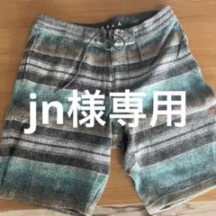 VISSLA ショートパンツ ハーフパンツ ボーダーのサムネイル
