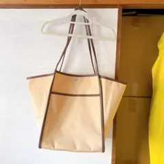 agnes b アニエスベー　マザーズバッグ　ベージュ 大人気のマザーズバッグに、新色“ベージュ”が登場👜 春らしい