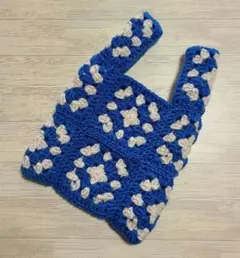 ハンドメイド　グラニースクエア　カギ編みバッグ