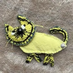 ミナペルホネンforest tile×藍染ねこさんブローチ ハンドメイド - メルカリ
