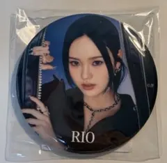 NiziU RIO 缶バッジ RISE UP