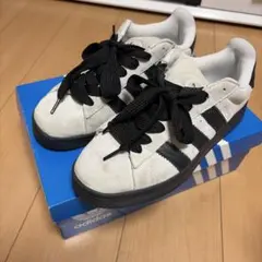 adidas スエードスニーカー グレー/ブラック