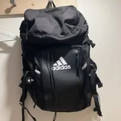 adidas ブラック バックパック