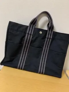 HERMES フールトゥ トートバッグ ブラックのサムネイル
