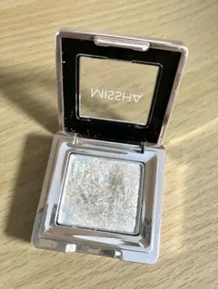 MISSHA グリッタープリズムシャドウのサムネイル