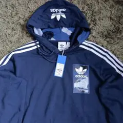 （新品値札付）adidas パーカー Lサイズ（着丈68、身幅54、袖丈61）