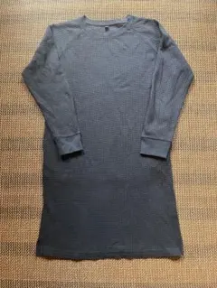 ユニクロ　ネイビー長袖カットソー ワンピース 140