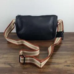 牛革ショルダーバッグ 本革ショルダーバッグ ユニセックス 本革クロスボディバッグ