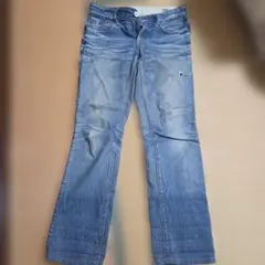 EDWIN ストレートジーンズ ダメージロールアップ