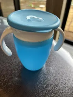 Munchkin ハンドル付きミラクルカップ