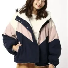 4307 INGNI イング　ブロッキングリバーシブルボアブルゾン　Ｍ