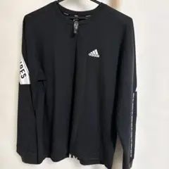 中古⁉️adidas ブラック 長袖カットソー Dサイズ