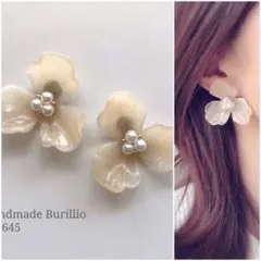 no.645 ホワイトベージュマーブルフラワー　パール　ピアス イヤリング